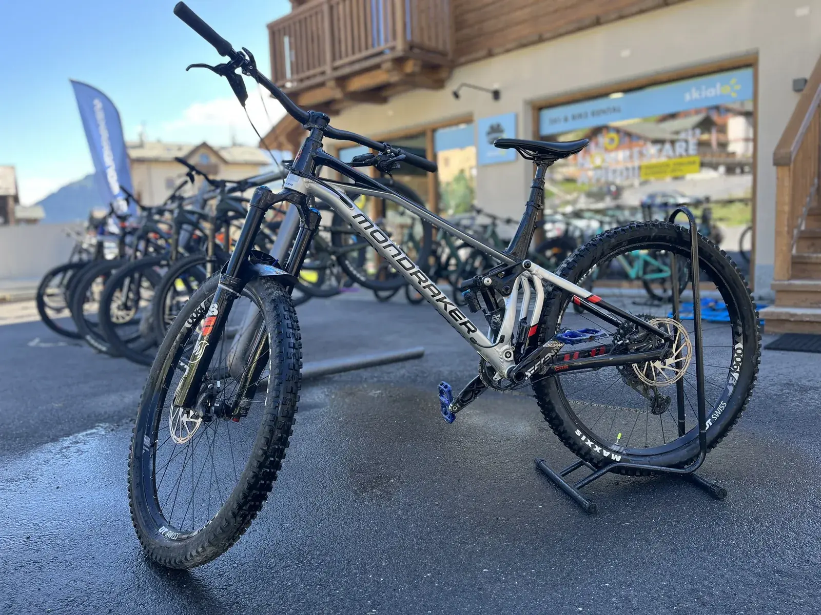 En udlejnings-MTB klar til afhentning